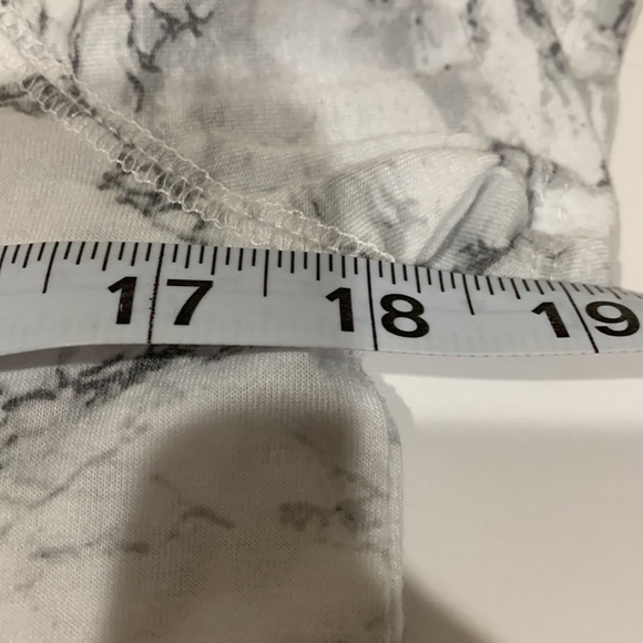 Grayson Threads top - Picture 6 of 8